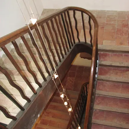 فندق مبيت وإفطار D'hotes Domaine Saint-joly 3*