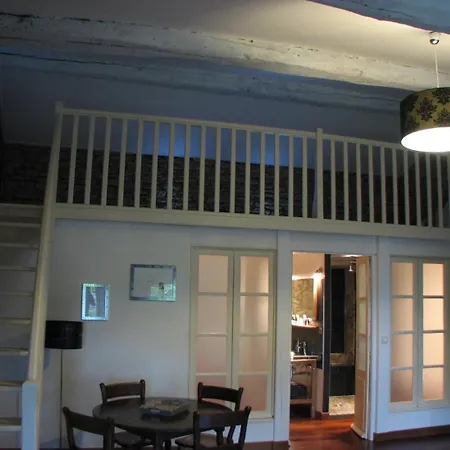 D'hotes Domaine Saint-joly 3* Lasbordes