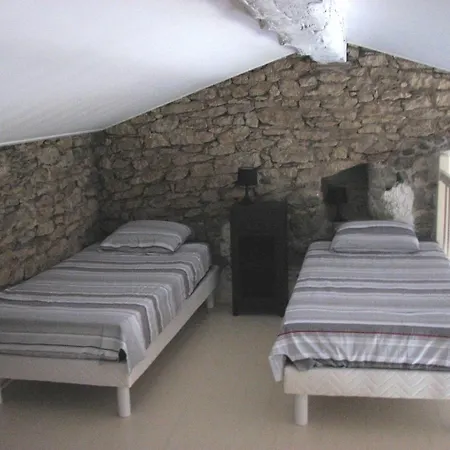 D'hotes Domaine Saint-joly