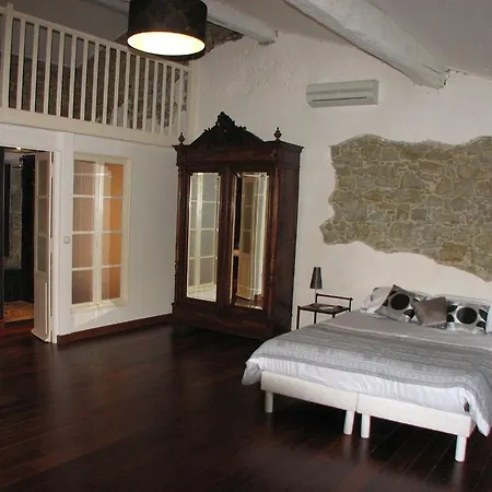 D'hotes Domaine Saint-joly